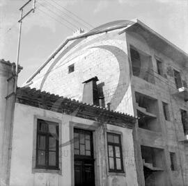 Edifício de habitação em construção
