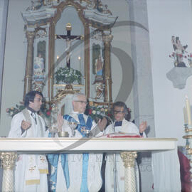 Visita do Bispo da Diocese do Porto, D. António Ferreira Gomes, a Chave