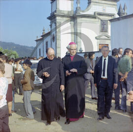 Visita do Bispo da Diocese do Porto, D. António Ferreira Gomes, a Chave
