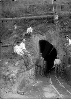 Abertura do túnel da Central Hidroeléctrica do Caima Lda
