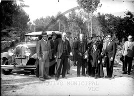Comendador Luiz Bernardo de Almeida na inauguração da abertura de mais um lanço da estrada nacional n.º 32 até ao rio Teixeira