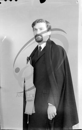Retrato de aluno universitário