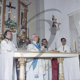 Visita do Bispo da Diocese do Porto, D. António Ferreira Gomes, a Chave