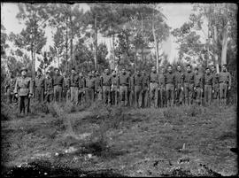 Retrato de grupo com militares