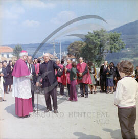 Visita do Bispo da Diocese do Porto, D. António Ferreira Gomes, a Chave
