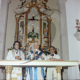 Visita do Bispo da Diocese do Porto, D. António Ferreira Gomes, a Chave